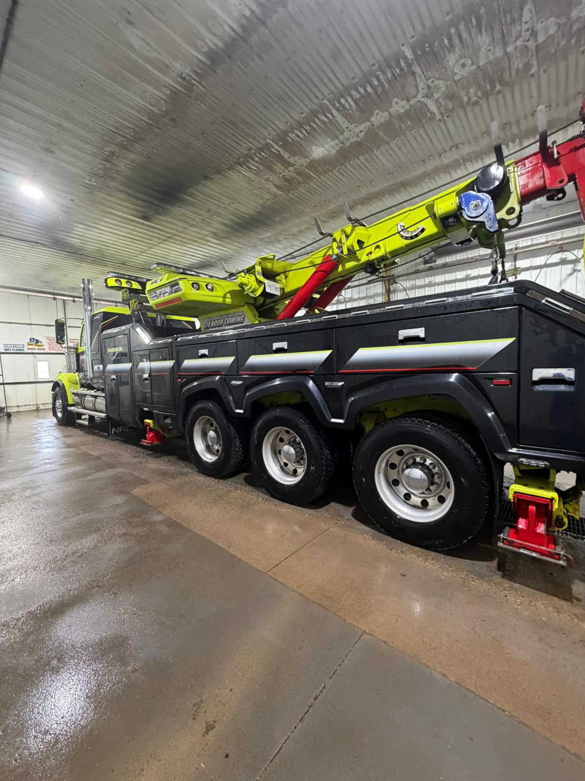 Heavy Equipments Towing Services in Woodstock